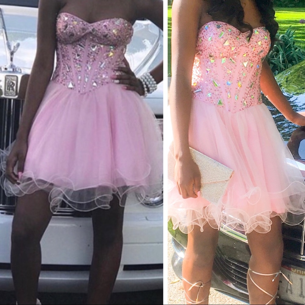 Light Pink formal Teen dress. Great for any occasion.